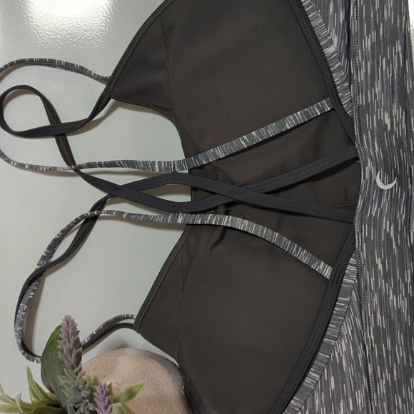 NWT Zyia Sage Luxe Strappy Bra XXL - Picture 2 of 4